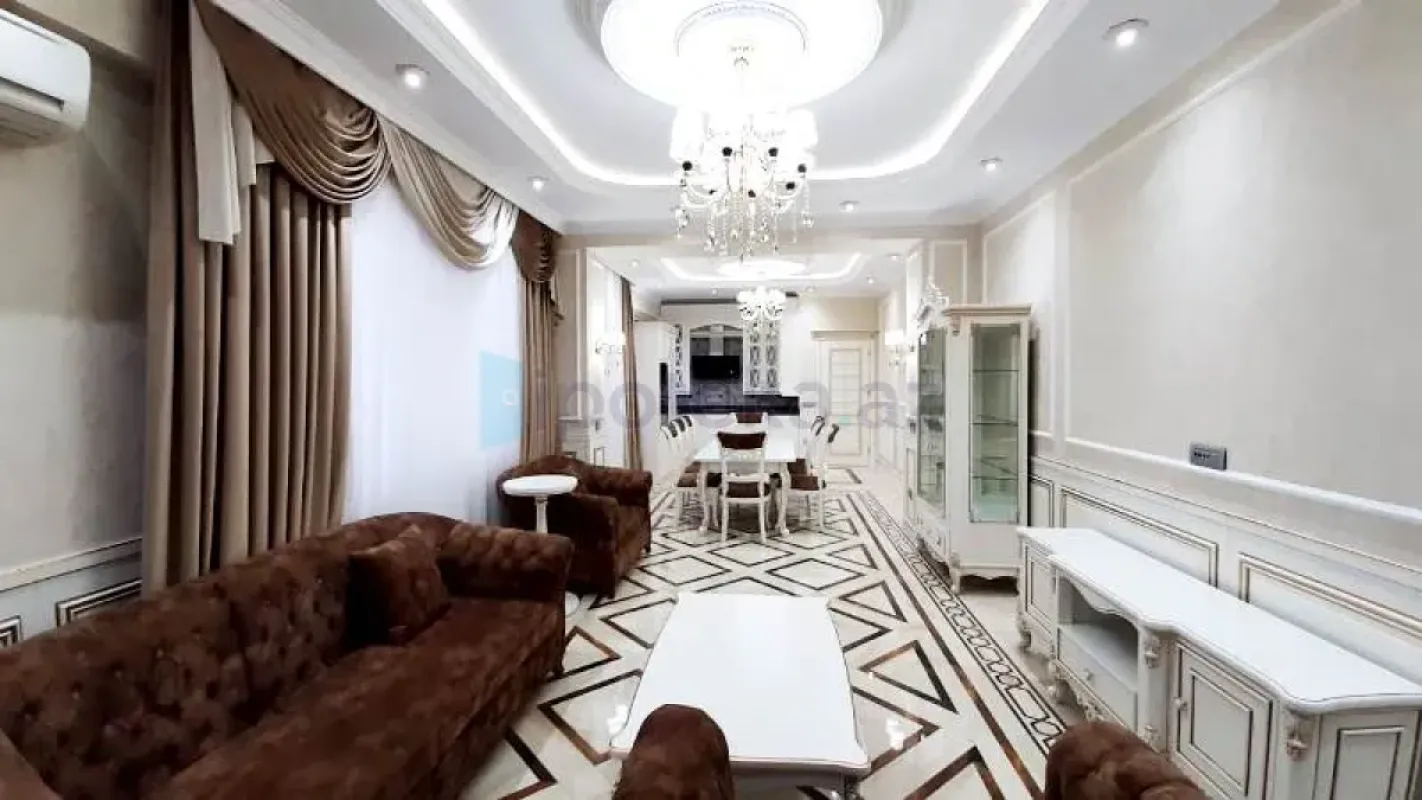 Satılır 4 otaqlı yeni tikili 155 m²