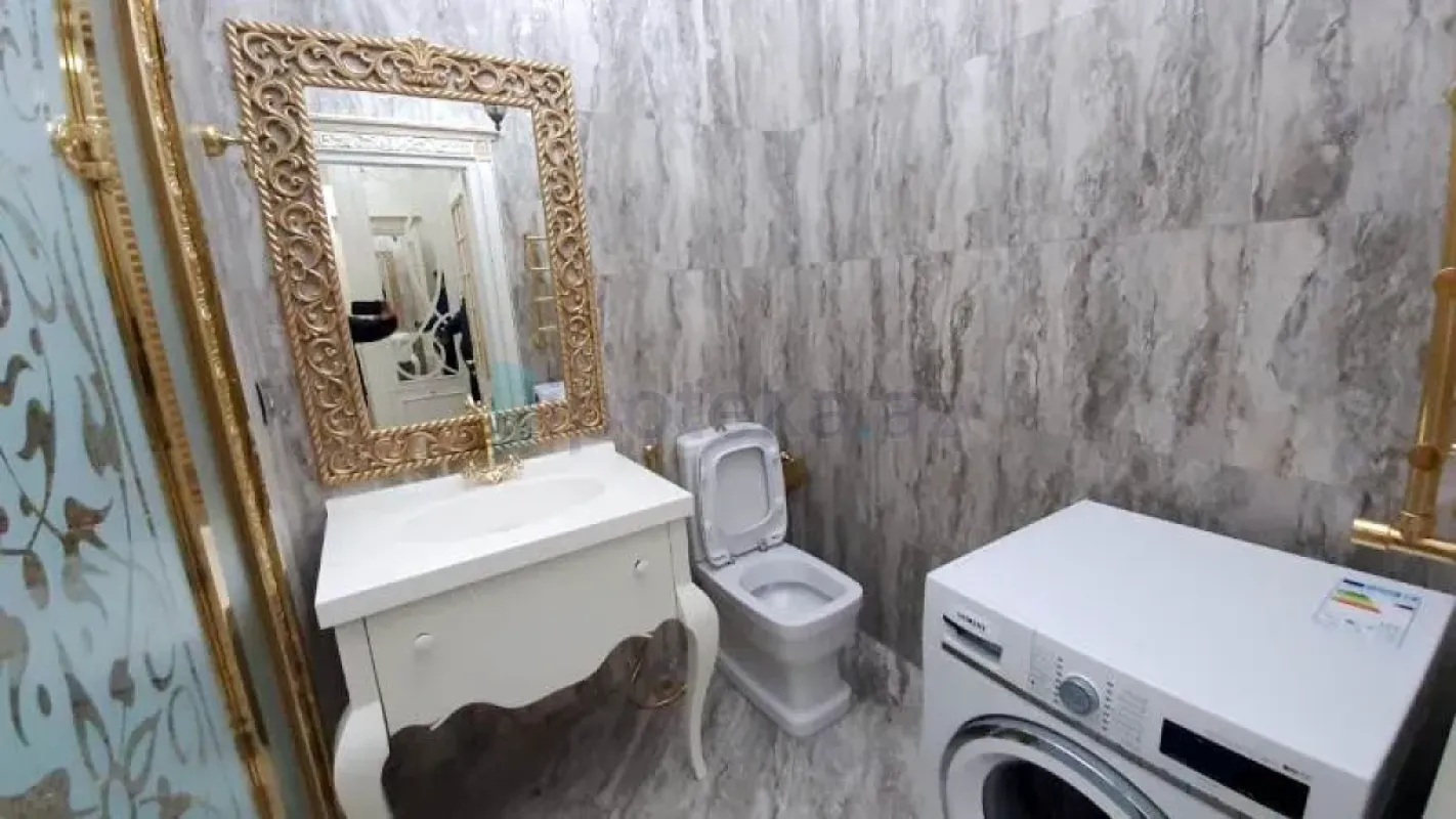 Satılır 4 otaqlı yeni tikili 155 m²