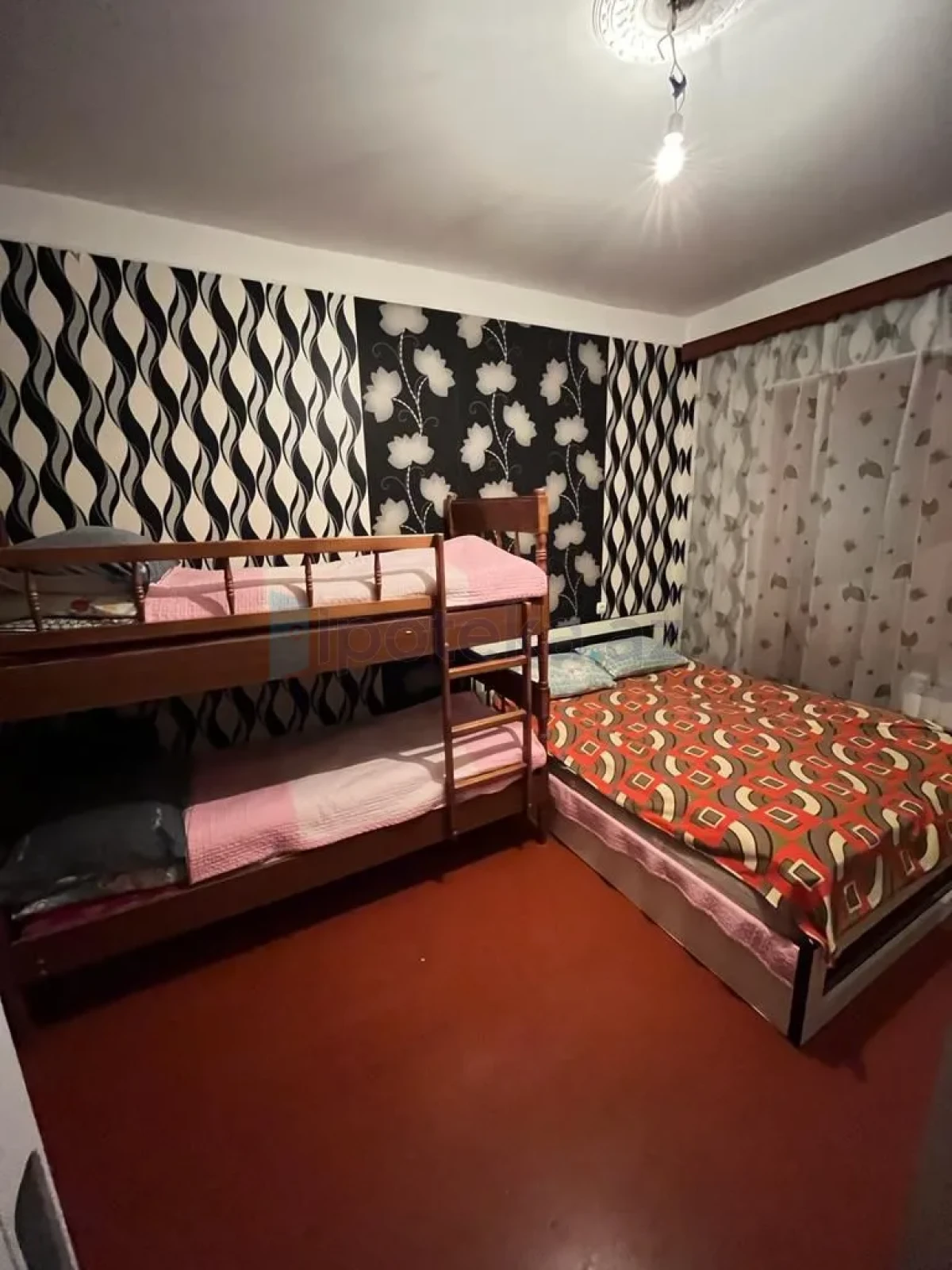 Satılır 3 otaqlı köhnə tikili 65 m²