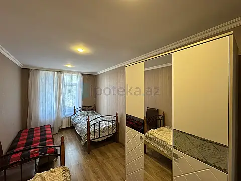 Satılır 3 otaqlı köhnə tikili 75 m²