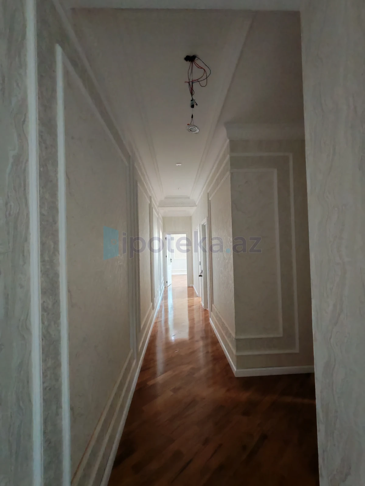 Satılır 3 otaqlı yeni tikili 110 m²