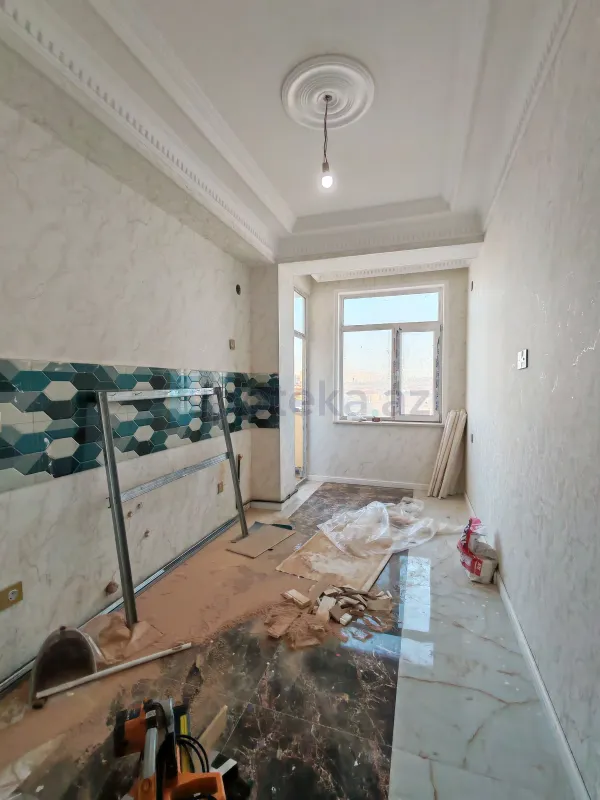 Satılır 3 otaqlı yeni tikili 110 m²