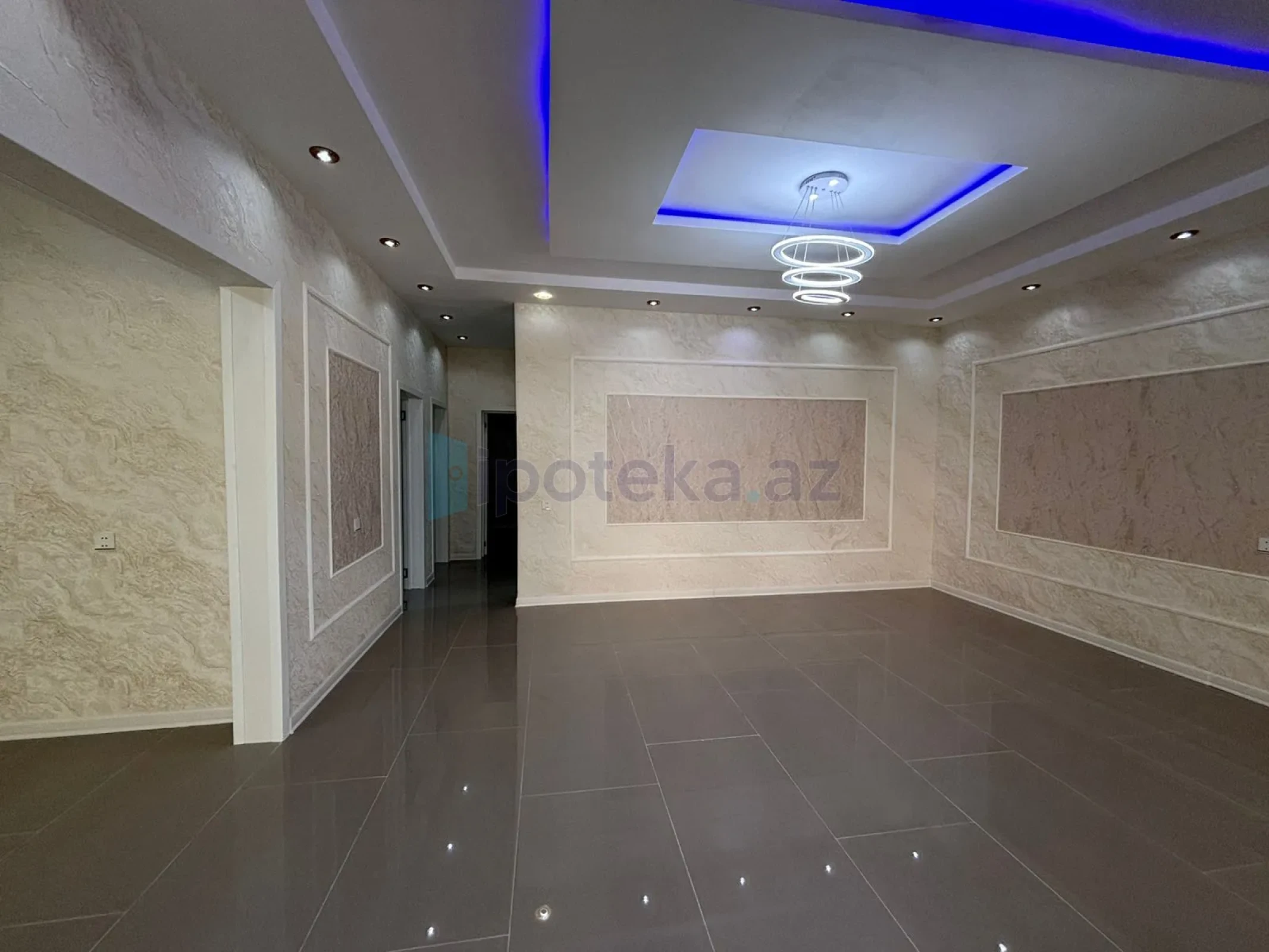 Satılır 4 otaqlı mənzil 150 m²