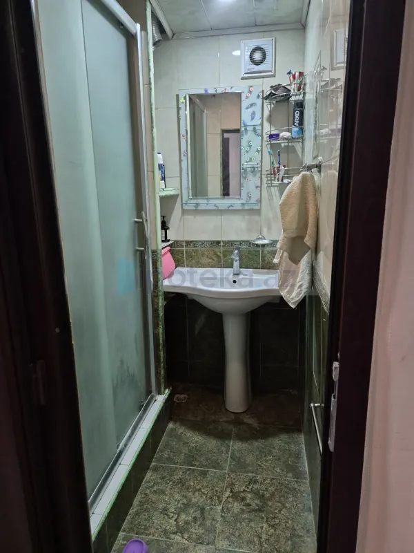 Satılır 2 otaqlı köhnə tikili 55 m²