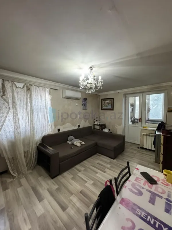 Satılır 2 otaqlı köhnə tikili 30 m²