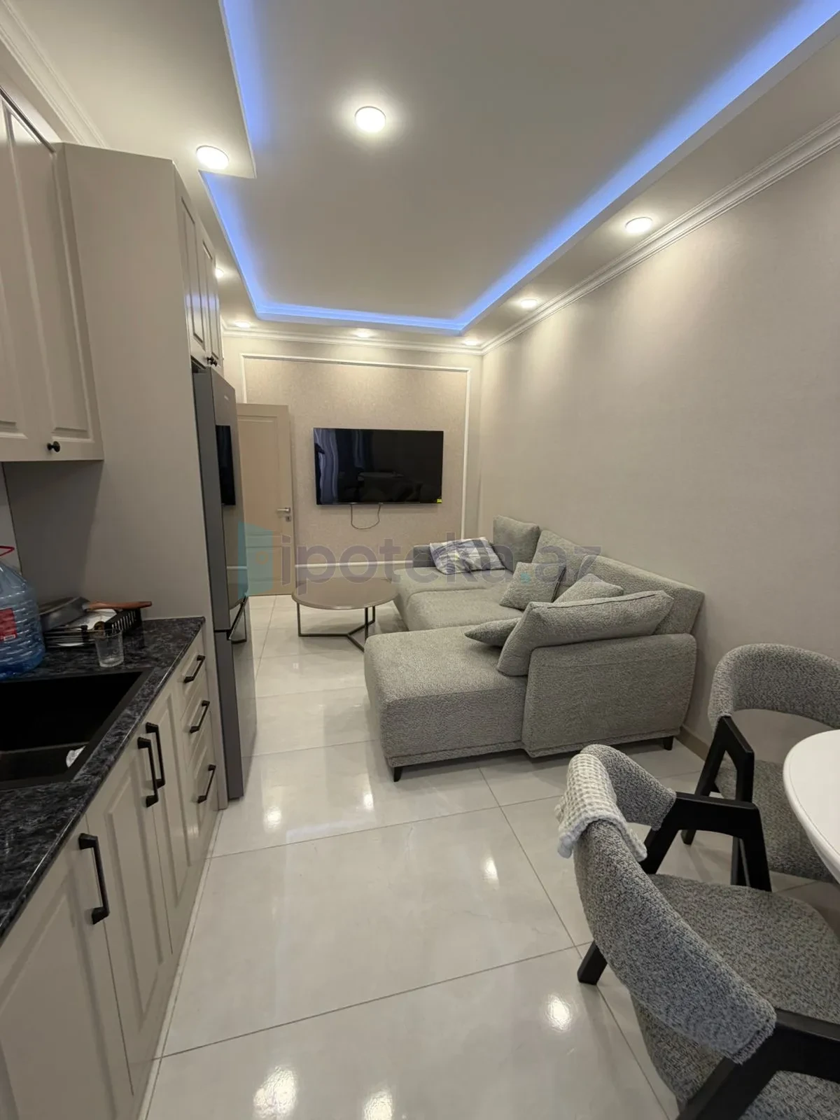 Satılır 2 otaqlı yeni tikili 61 m²