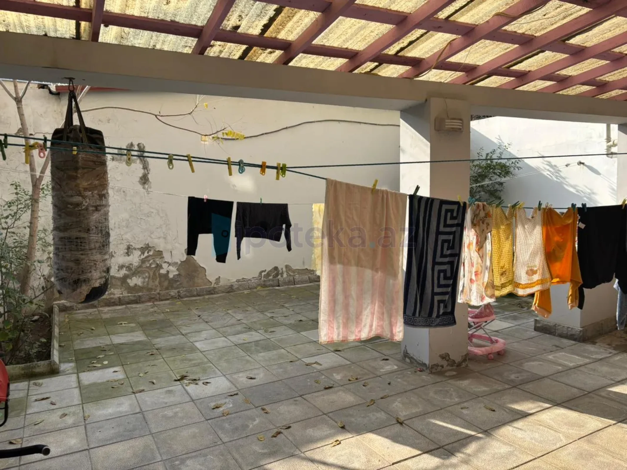 Satılır 5 otaqlı köhnə tikili 65 m²