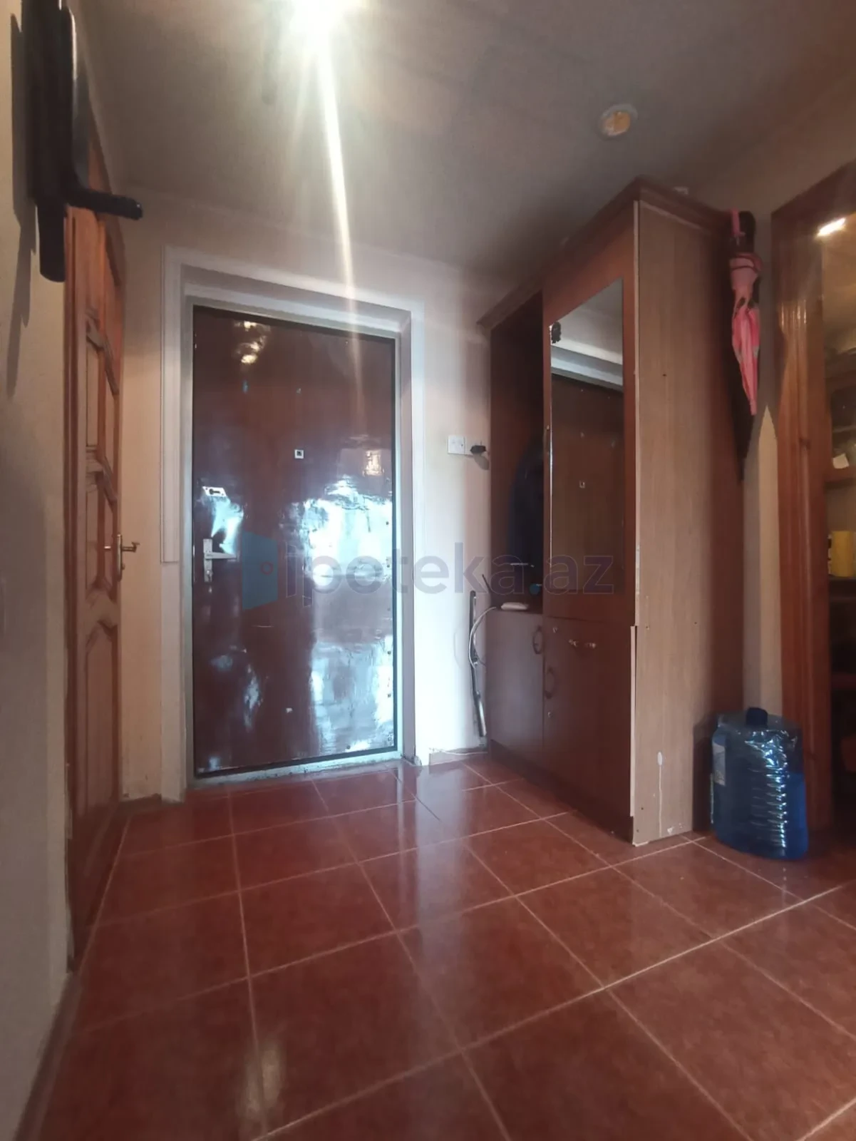 Satılır 2 otaqlı köhnə tikili 50 m²