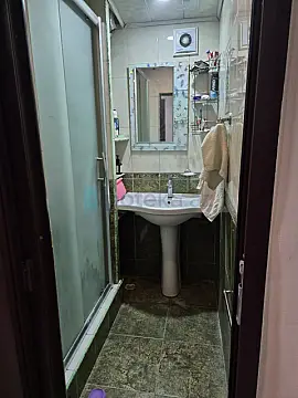Satılır 2 otaqlı köhnə tikili 55 m²