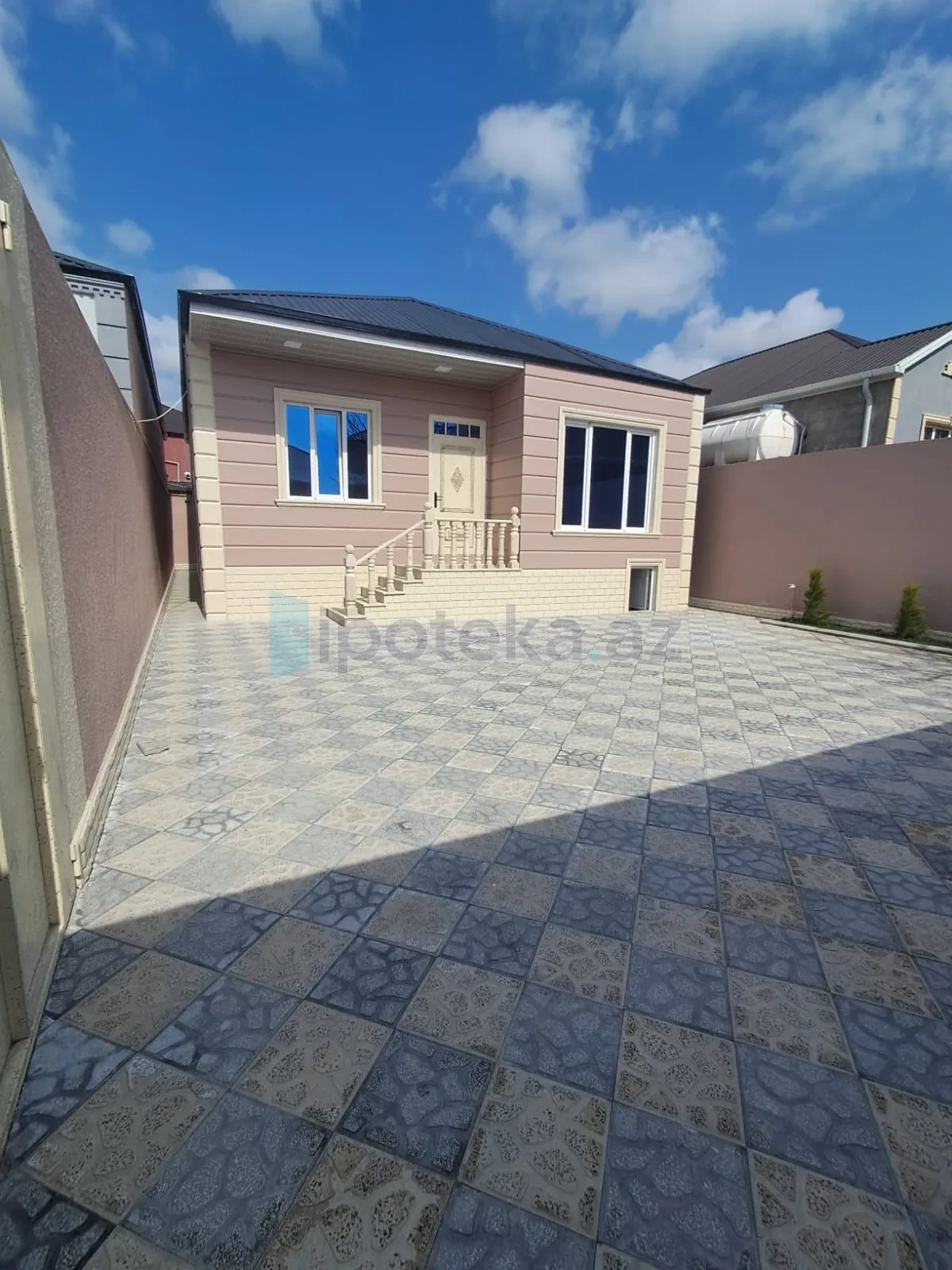 Satılır 4 otaqlı yeni tikili 126 m²