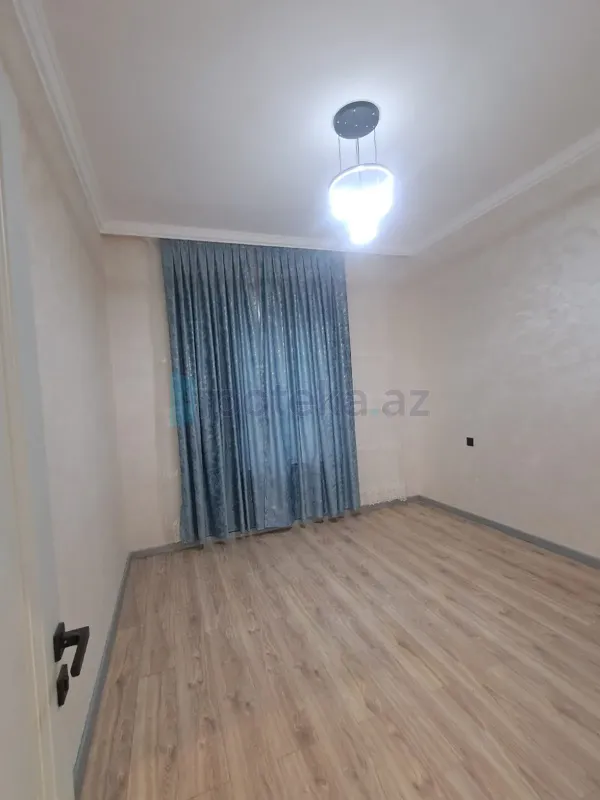 Satılır 5 otaqlı həyət evi 152 m²