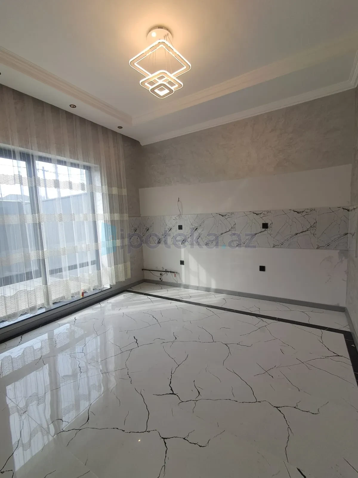 Satılır 5 otaqlı həyət evi 152 m²