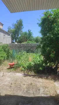 Satılır 4 otaqlı həyət evi 140 m²