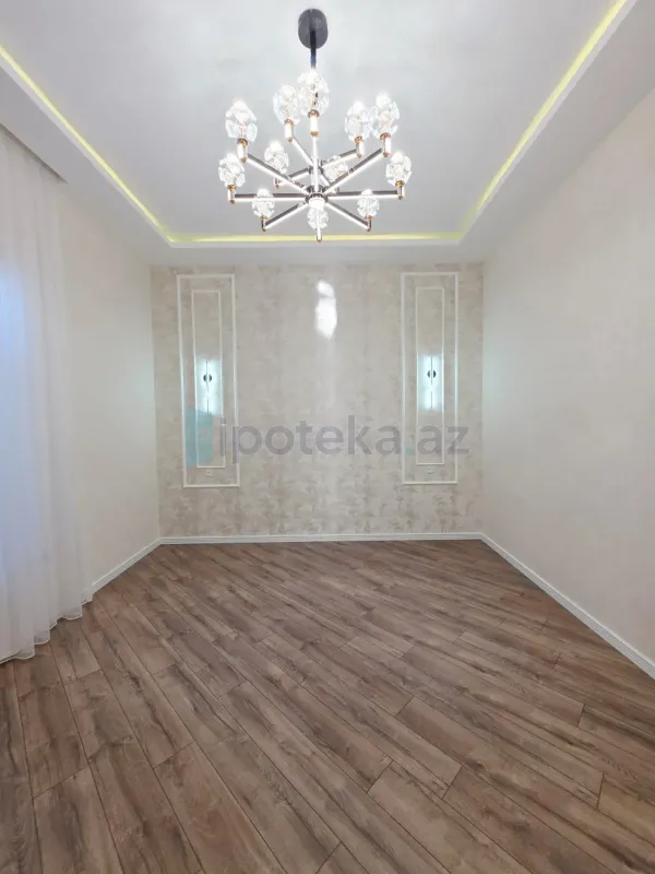 Satılır 5 otaqlı mənzil 240 m²