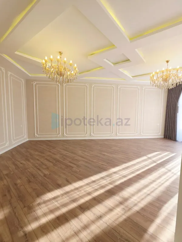 Satılır 5 otaqlı mənzil 240 m²