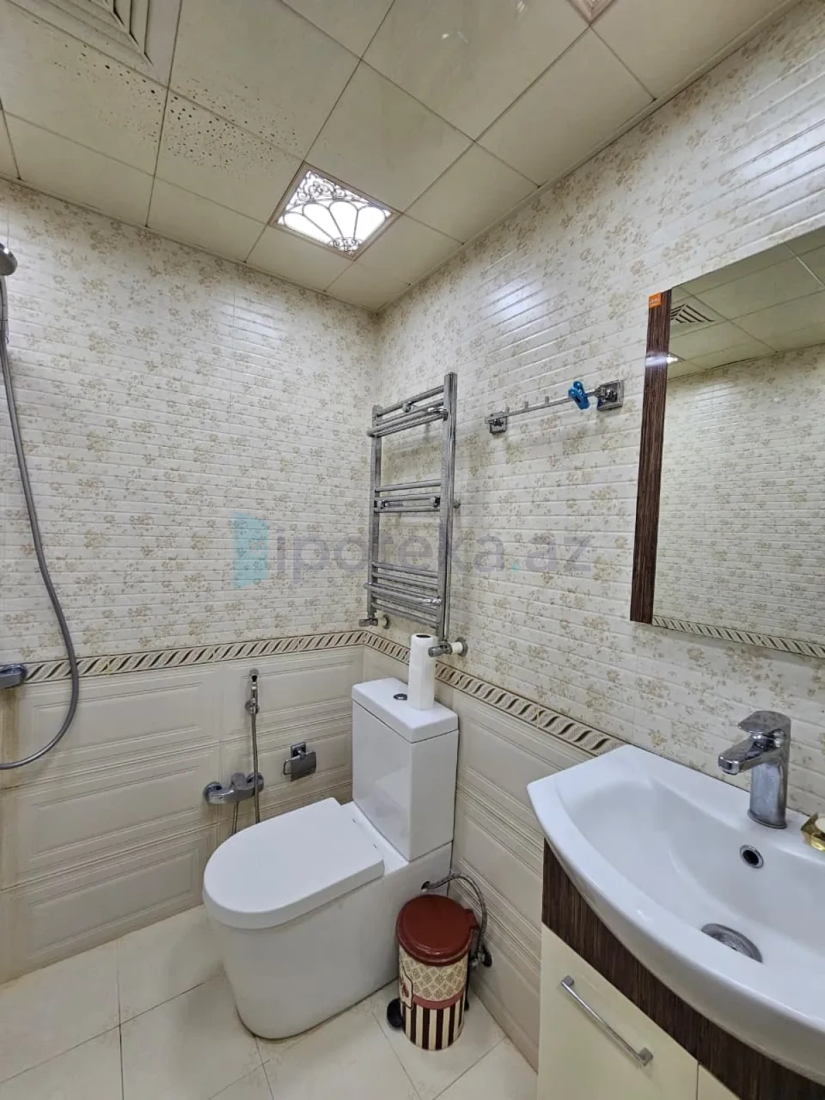 Satılır 2 otaqlı yeni tikili 500 m²