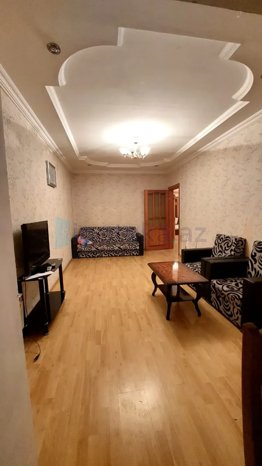 Satılır 2 otaqlı köhnə tikili 64 m²