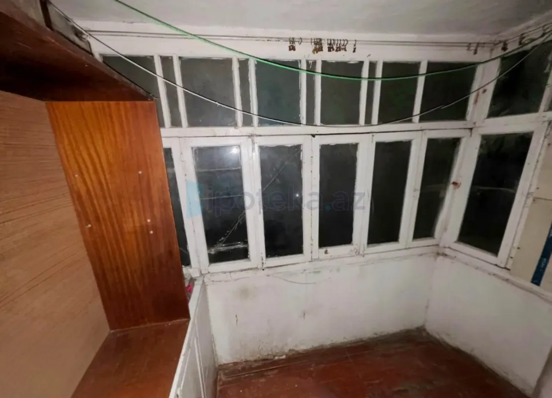 Satılır 1 otaqlı köhnə tikili 40 m²