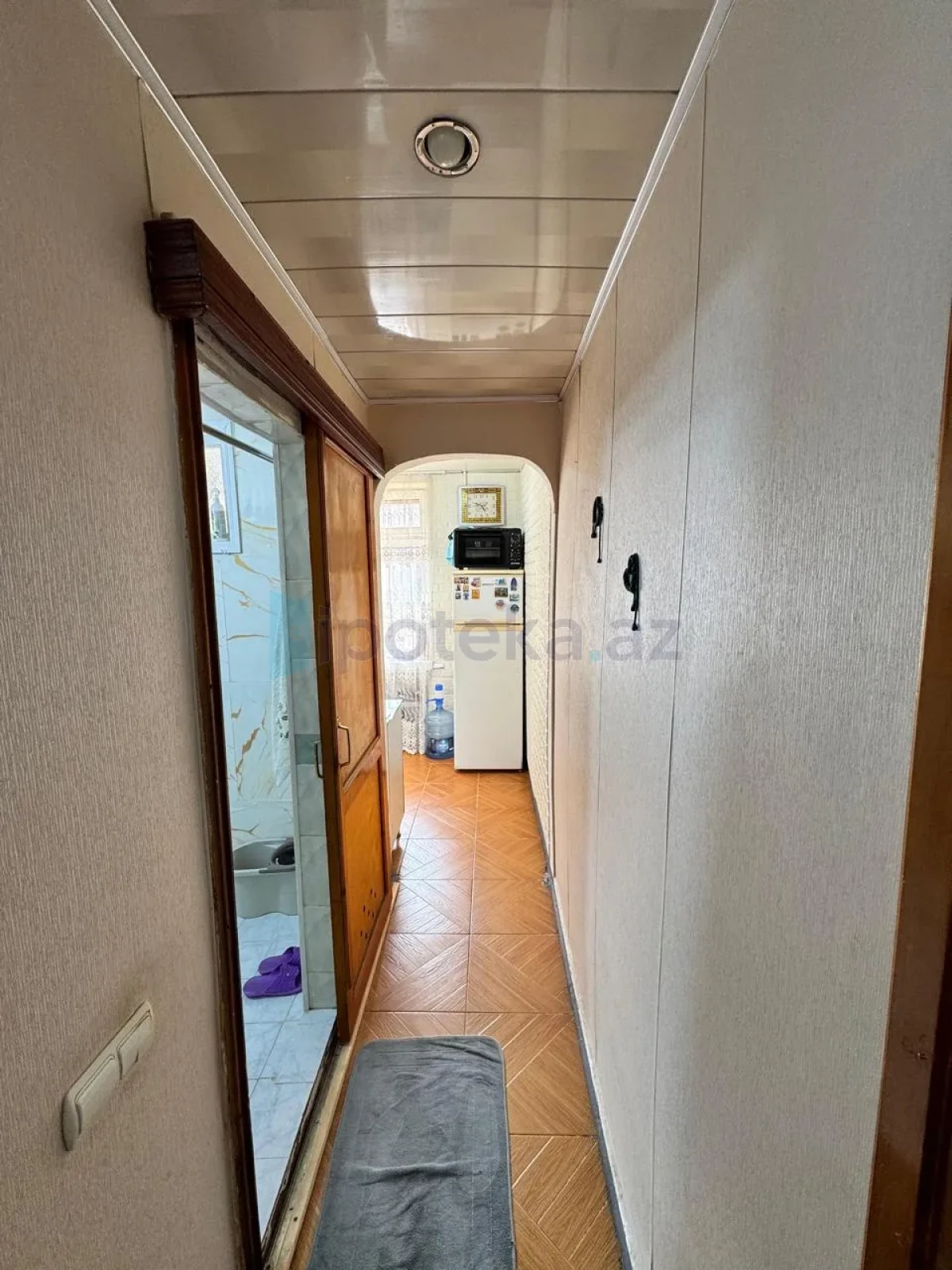 Satılır 2 otaqlı köhnə tikili 60 m²