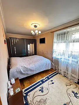 Satılır 2 otaqlı köhnə tikili 60 m²
