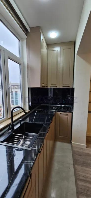 Satılır 3 otaqlı köhnə tikili 75 m²