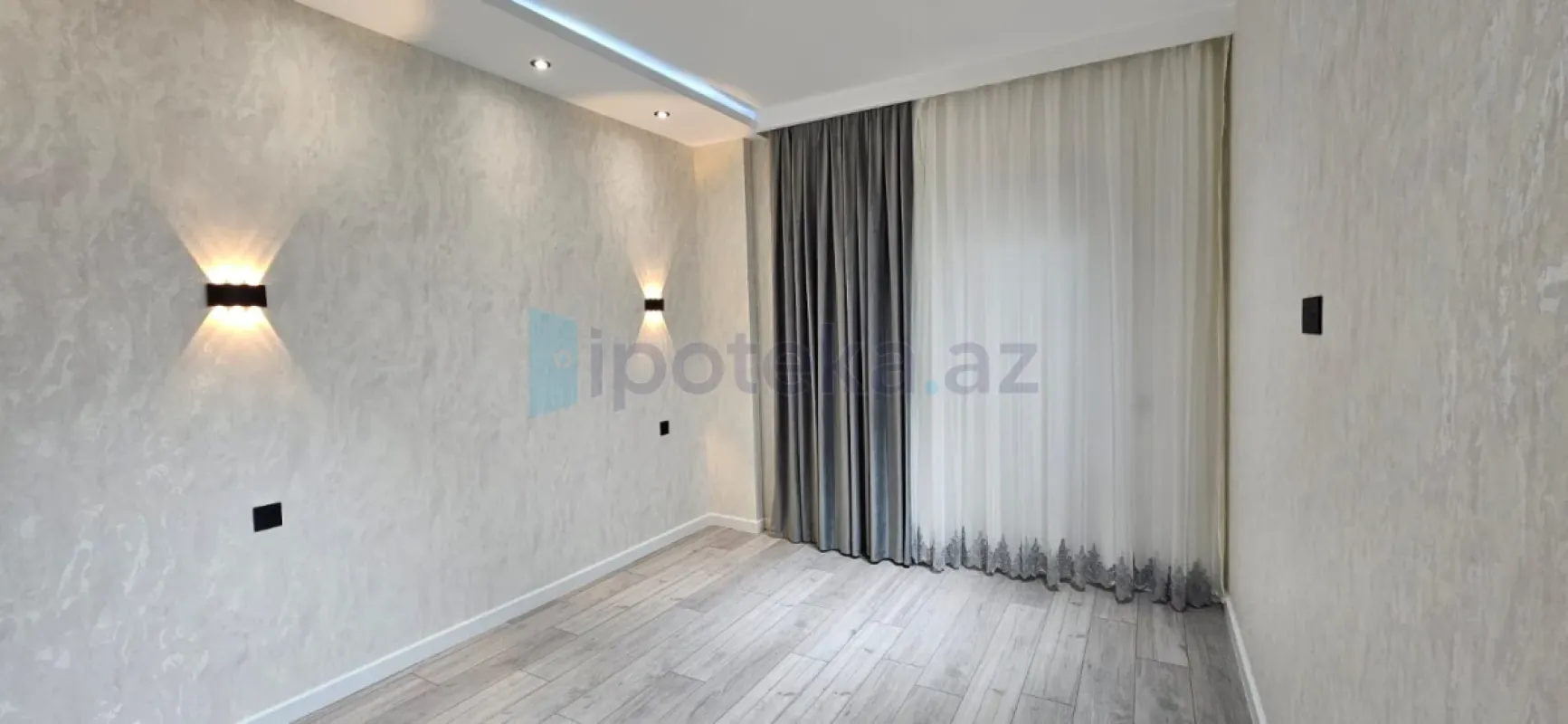 Satılır 3 otaqlı köhnə tikili 75 m²
