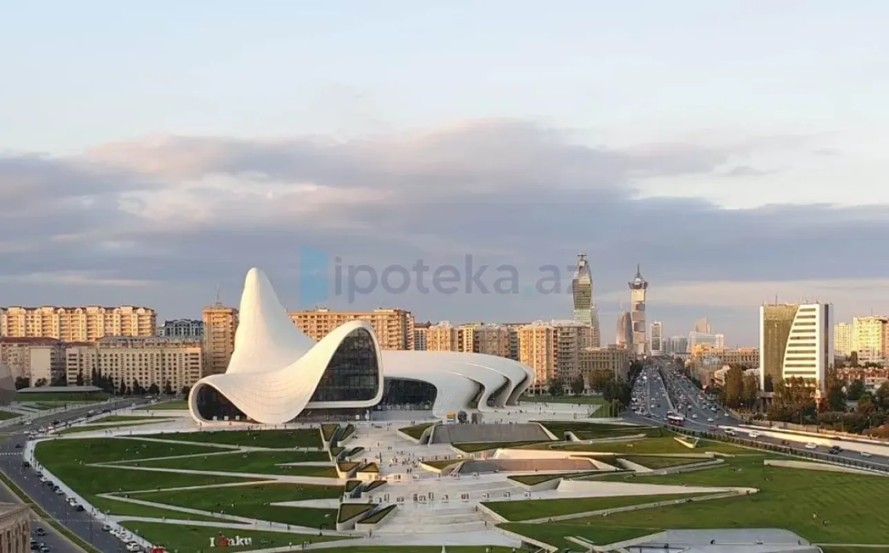 Satılır 4 otaqlı yeni tikili 200 m²