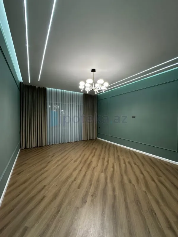 Satılır 4 otaqlı mənzil 150 m²