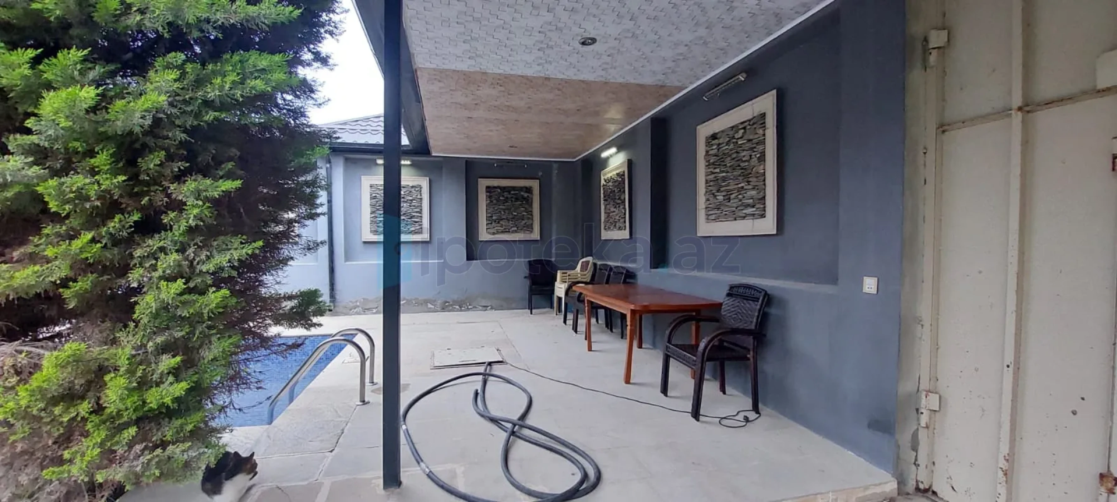 Satılır 4 otaqlı mənzil 200 m²