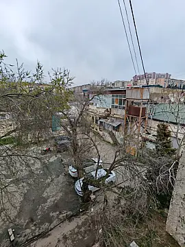 Satılır 2 otaqlı köhnə tikili 48 m²