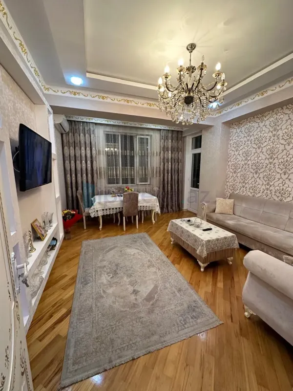 Satılır 3 otaqlı yeni tikili 84 m²