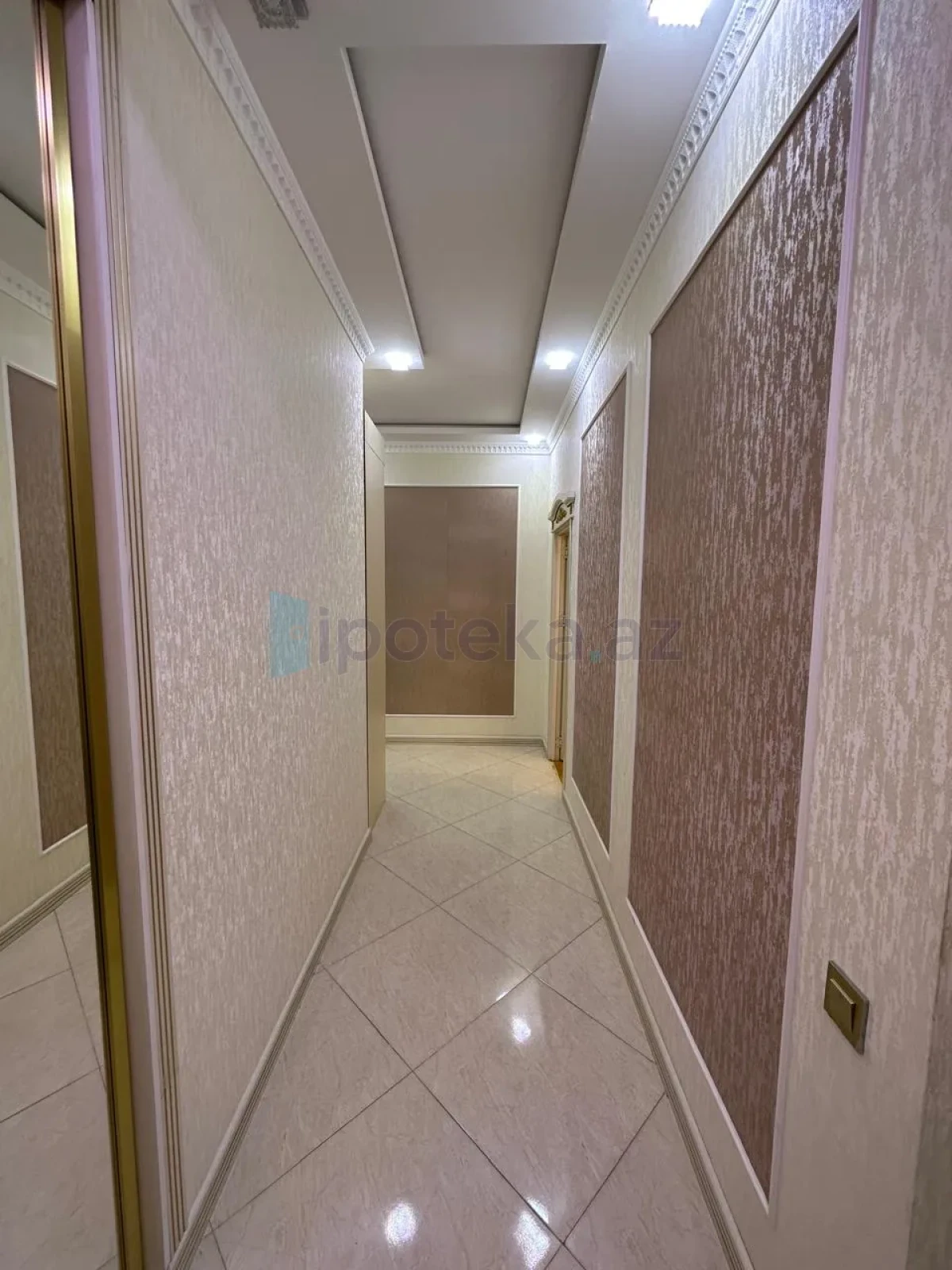 Satılır 3 otaqlı yeni tikili 84 m²