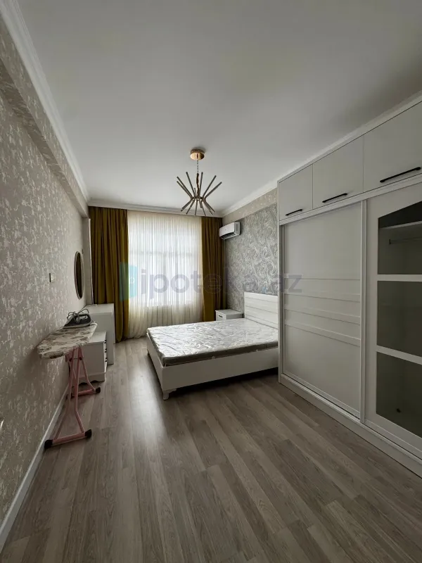 Satılır 2 otaqlı yeni tikili 75 m²