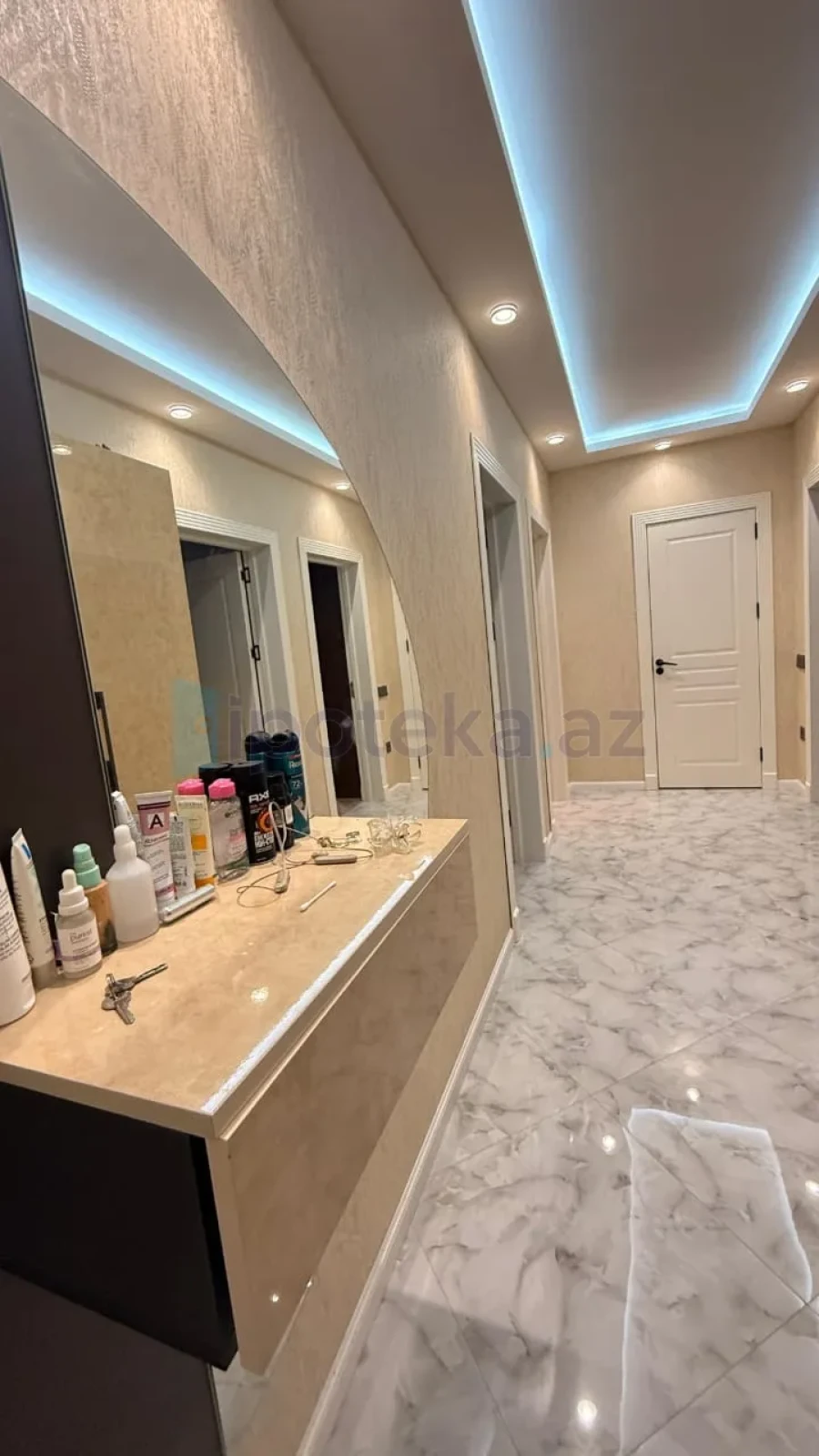 Satılır 3 otaqlı köhnə tikili 80 m²