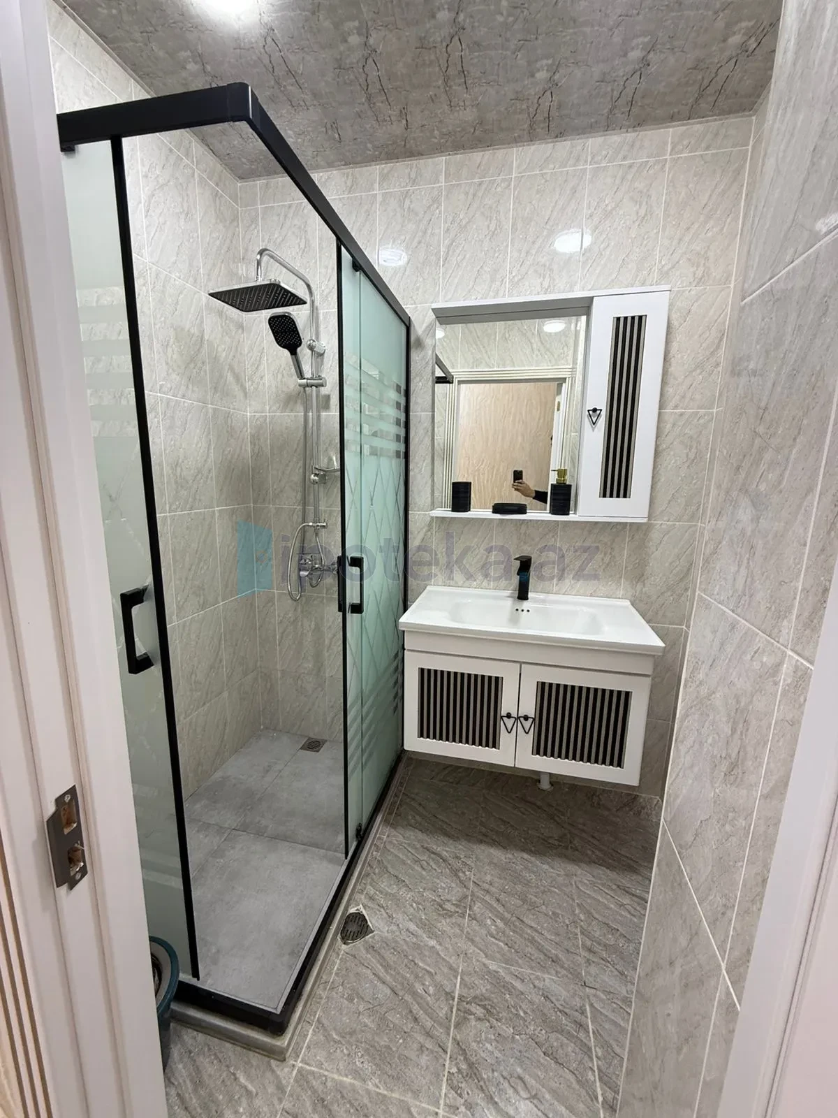 Satılır 3 otaqlı yeni tikili 85 m²