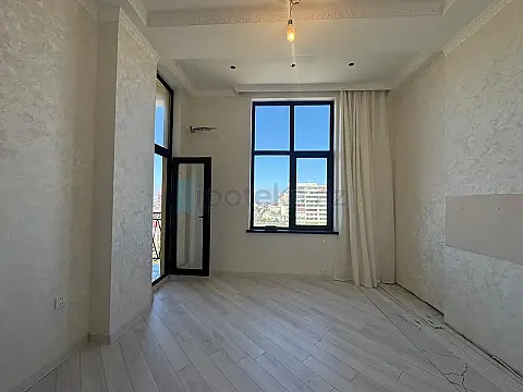 Satılır 2 otaqlı yeni tikili 81 m²