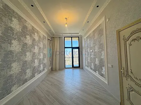 Satılır 2 otaqlı yeni tikili 81 m²