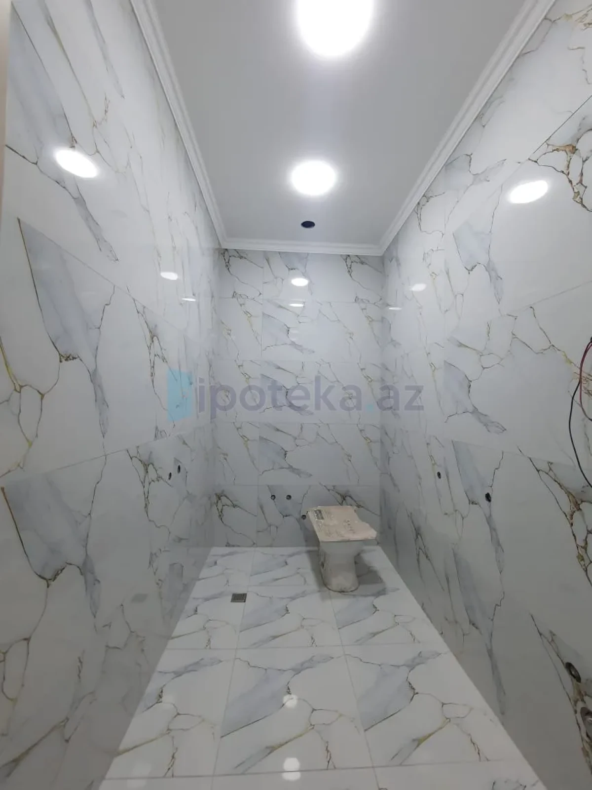 Satılır 2 otaqlı yeni tikili 81 m²