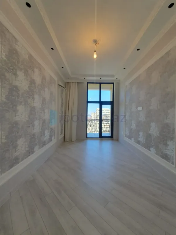 Satılır 2 otaqlı yeni tikili 81 m²