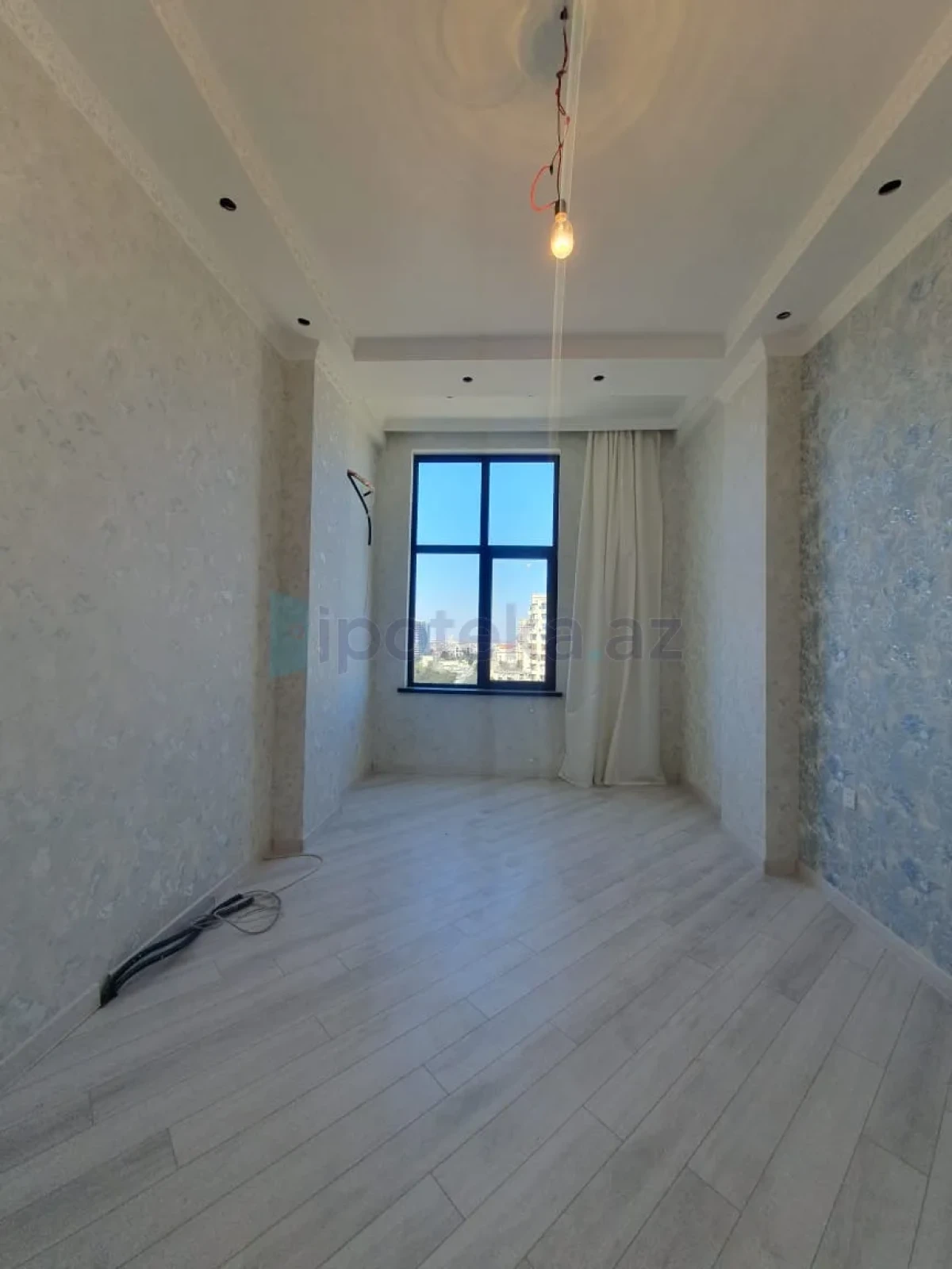 Satılır 2 otaqlı yeni tikili 81 m²