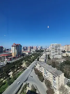 Satılır 2 otaqlı yeni tikili 81 m²