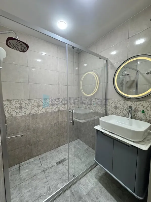 Satılır 2 otaqlı köhnə tikili 60 m²