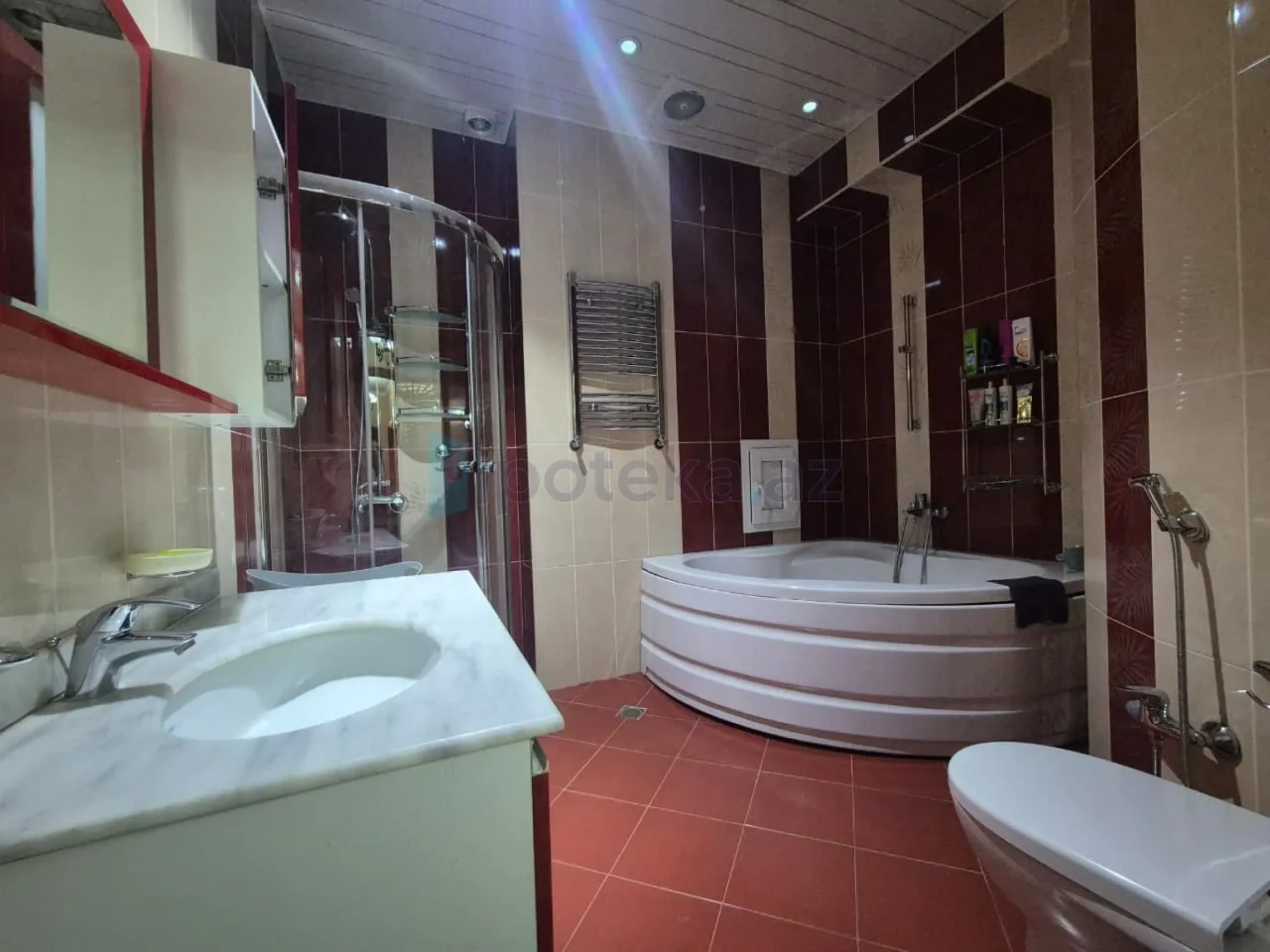 Satılır 3 otaqlı yeni tikili 114 m²