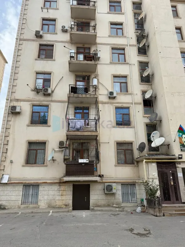 Satılır 3 otaqlı yeni tikili 75 m²