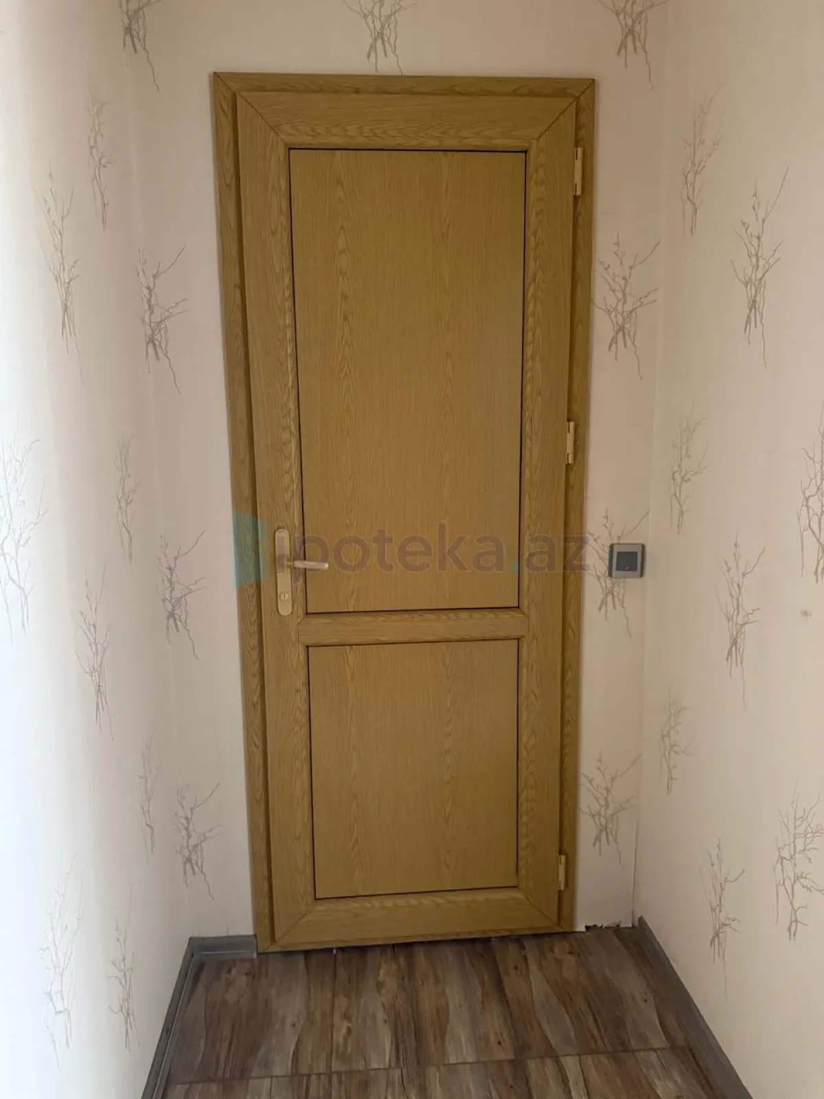 Satılır 3 otaqlı yeni tikili 75 m²