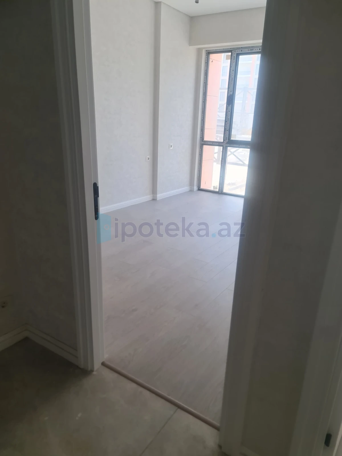 Satılır 3 otaqlı yeni tikili 63 m²