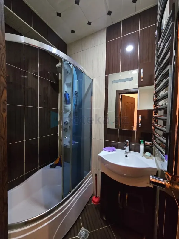 Satılır 3 otaqlı yeni tikili 72 m²