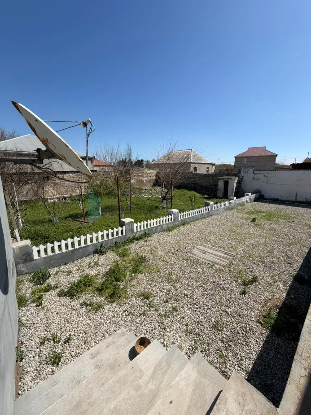 Satılır 6 otaqlı həyət evi 145 m²