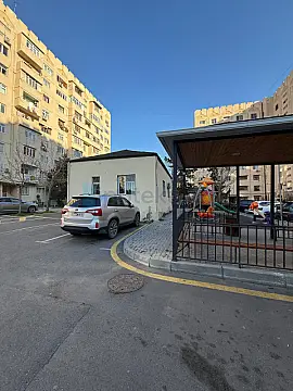 Satılır 3 otaqlı köhnə tikili 80 m² — Bakı, Nizami 3 otaq 80.00 m²