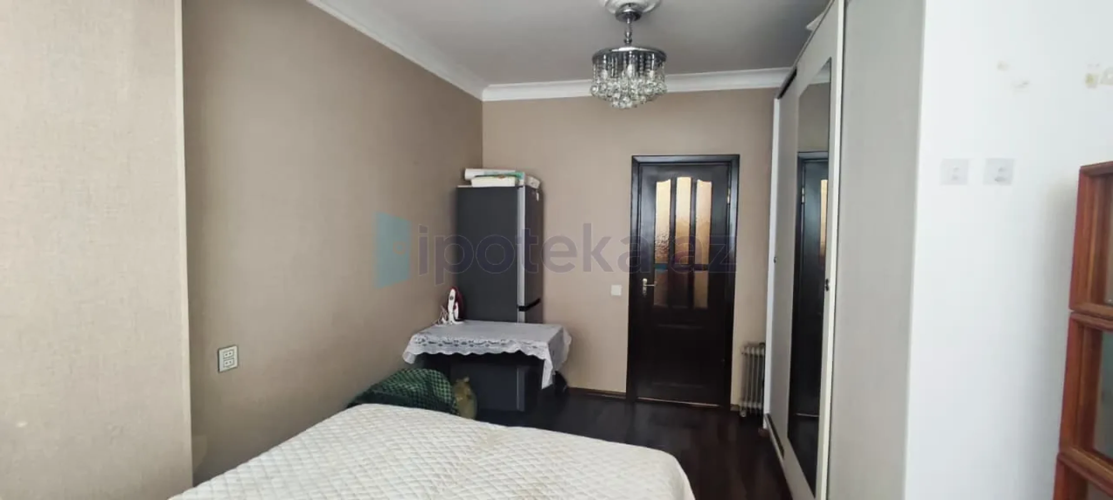 Satılır 3 otaqlı köhnə tikili 67 m²